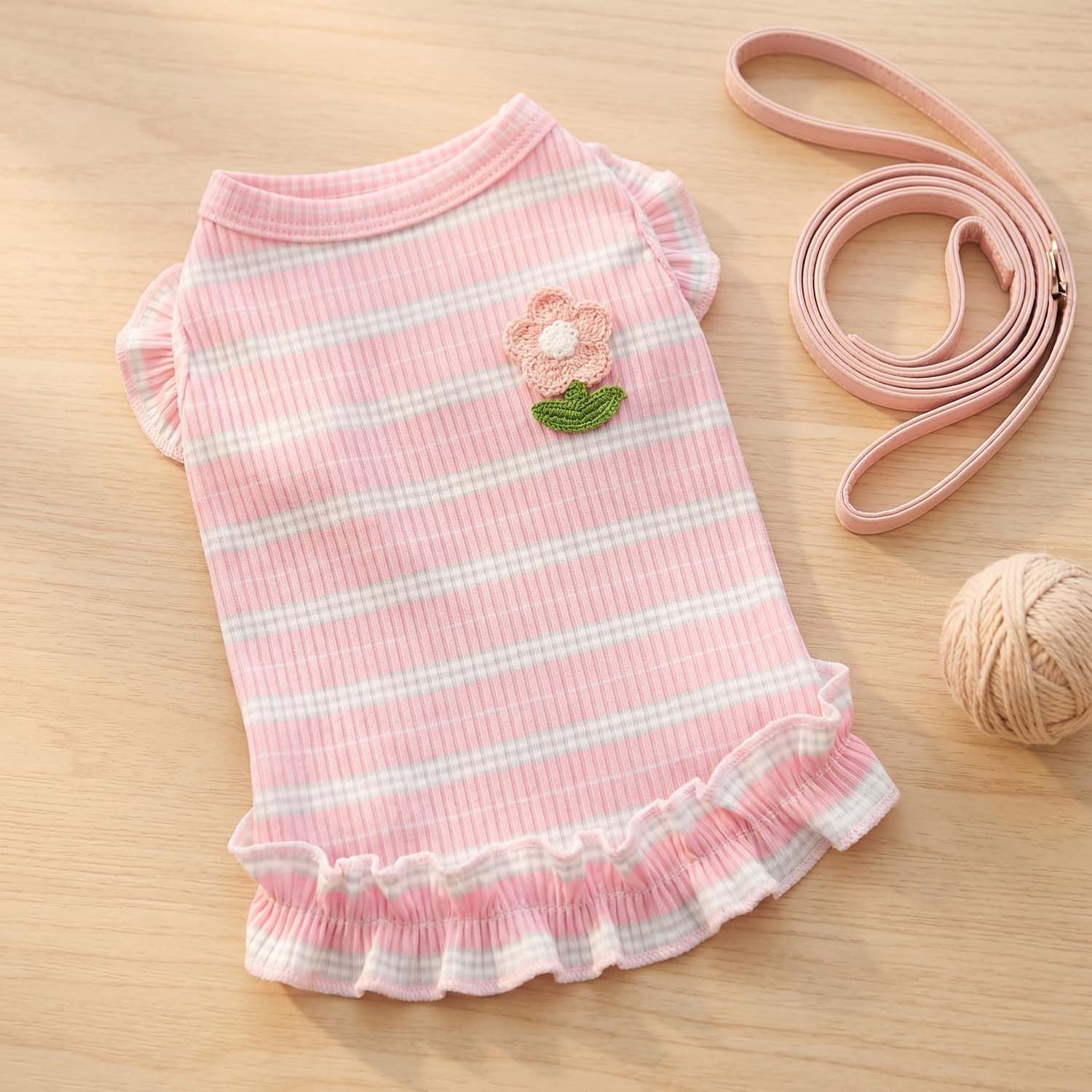 Tank Top Ribbed - เสื้อกล้ามสุนัขลายทางน่ารัก 1 ชิ้น ผ้าริบถักระบายอากาศดี เสื้อกั๊กสำหรับลูกสุนัข แต่งระบายหวานๆ