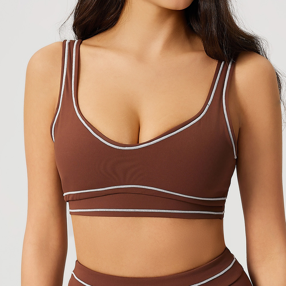 เสื้อชั้นในกีฬาผู้หญิง รุ่นปี  - Quick Dry Underwear บทวิจารณ์และราคา